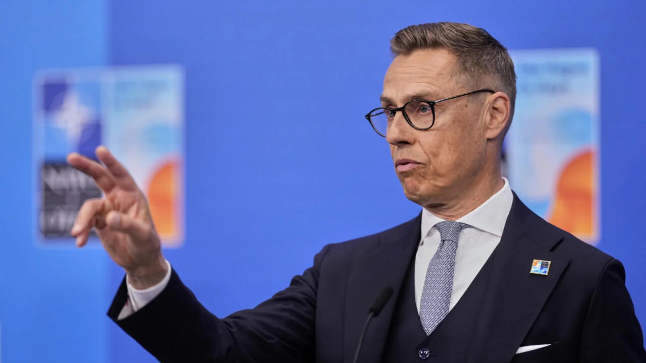 Фінський премєр Петтері Орпо виступає у Пекіні щодо впливу Китаю на війну в Україні