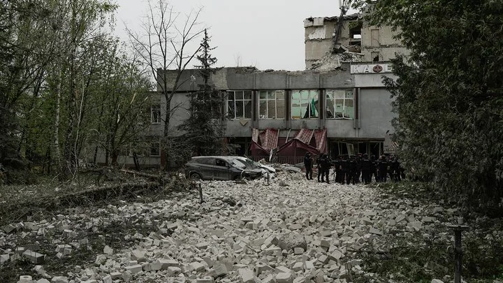 Руїни аграрного підприємства у Вертіївці після повторного удару на Чернігівщині