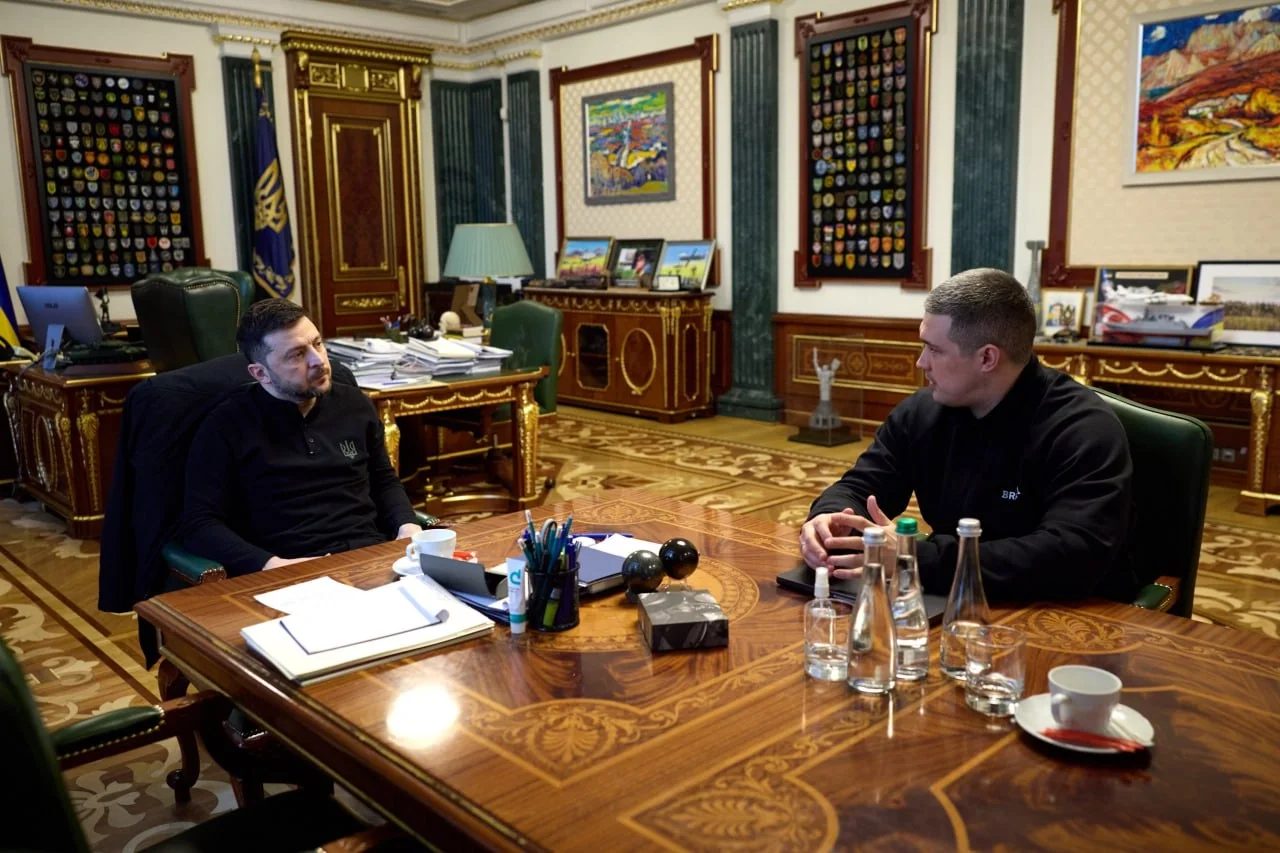 Президент Зеленський і Михайло Федоров обговорюють номінацію на міністра оборони