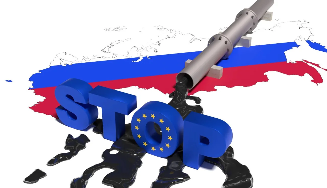 Санкції ЄС проти нафтових доходів Росії: «STOP» над прапором РФ