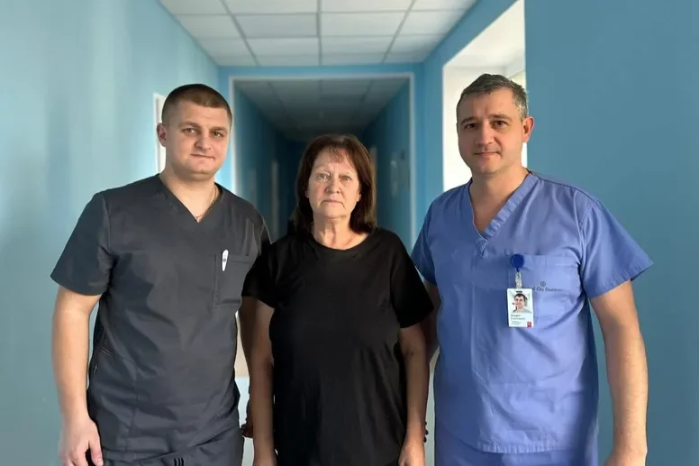Хірург під підозрою, мати загиблого 11-річного хлопчика та чергова лікарка в дніпровській лікарні