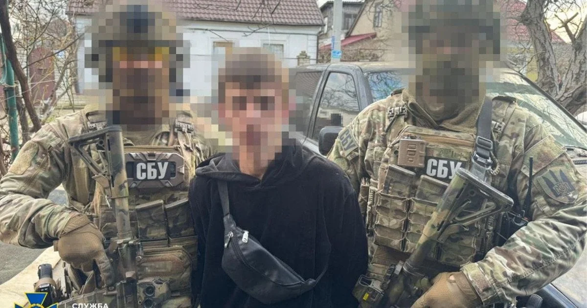 Співробітники СБУ затримують агента РФ в Одесі за підрив авто 16 лютого
