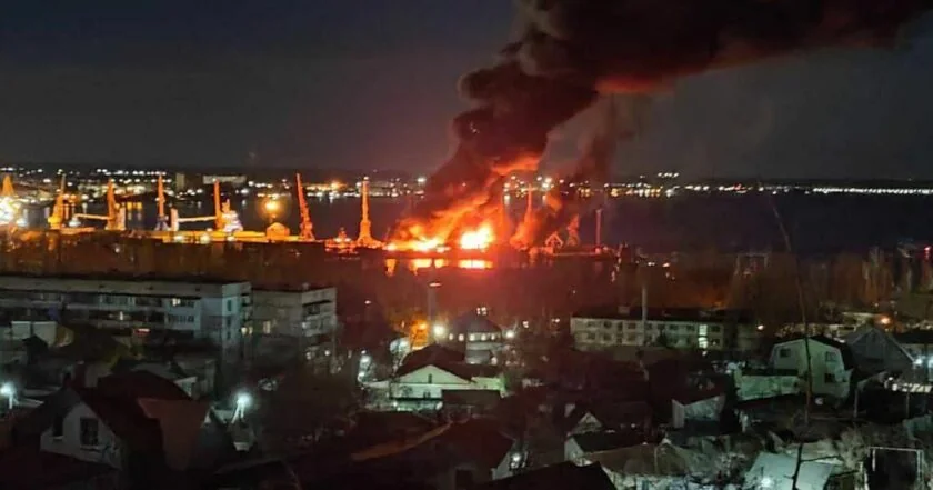 Пожар на нефтотерминале «Шесхарис» в Новороссийске после удара сил обороны