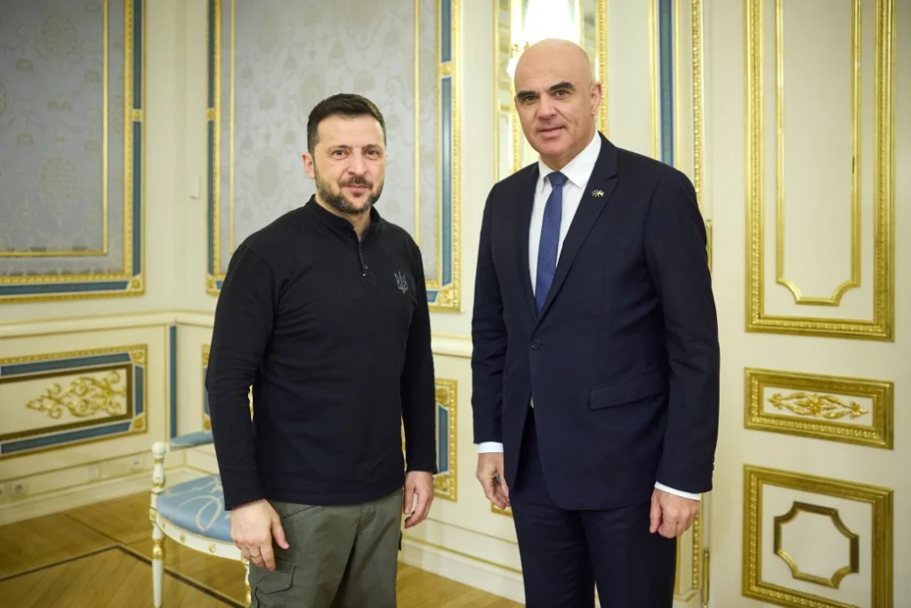 Володимир Зеленський з президентом Румунії Клаусом Йоганнісом під час зустрічі