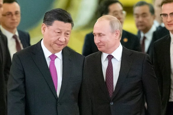 Си Цзиньпин и Владимир Путин на встрече, зависимость России от Китая