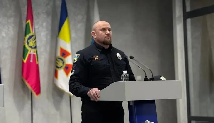 Жуков у формі патрульної поліції виступає щодо ротацій після скандалу