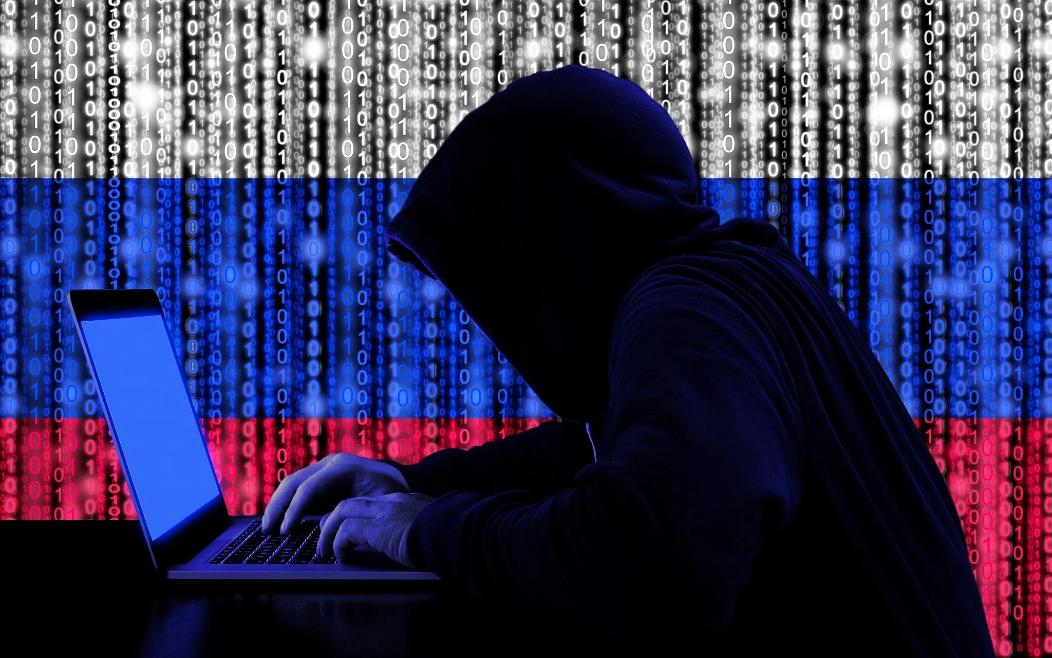 Российский хакер осуществляет кибератаку на европейскую инфраструктуру за ноутбуком