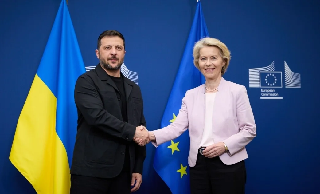 Владимир Зеленский и Урсула фон дер Ляйен во время переговоров о вступлении Украины в ЕС