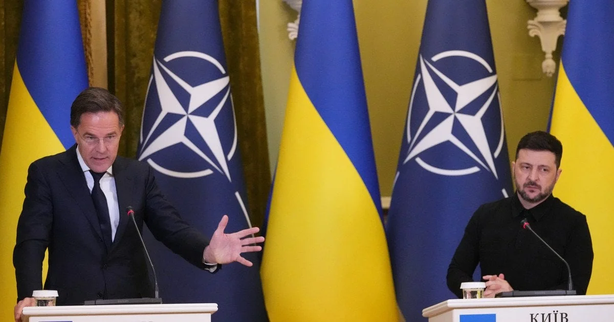 Марк Рютте закликає НАТО посилити підтримку України поряд із Зеленським