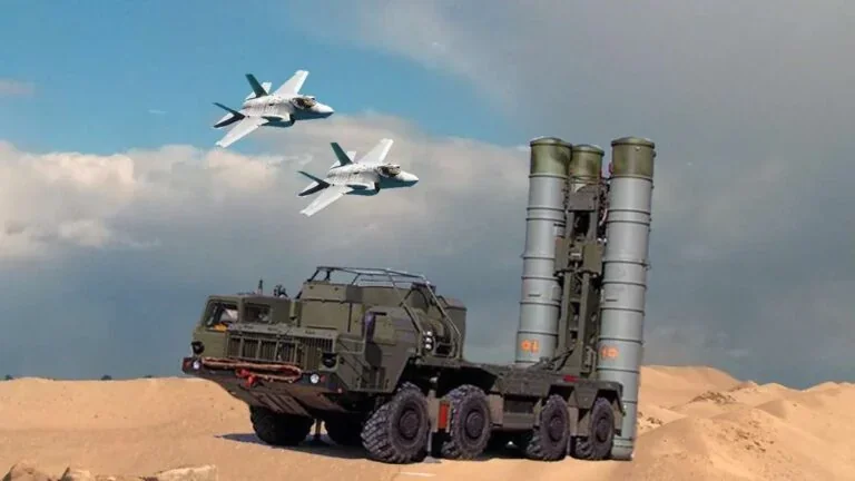 С-400 та F-35 над пустелею як символ блокування поставок Туреччині