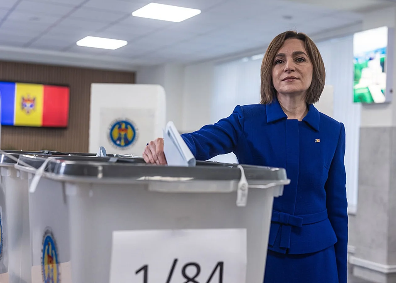 Президентка Молдови Майя Санду голосує на виборах у Кишиневі