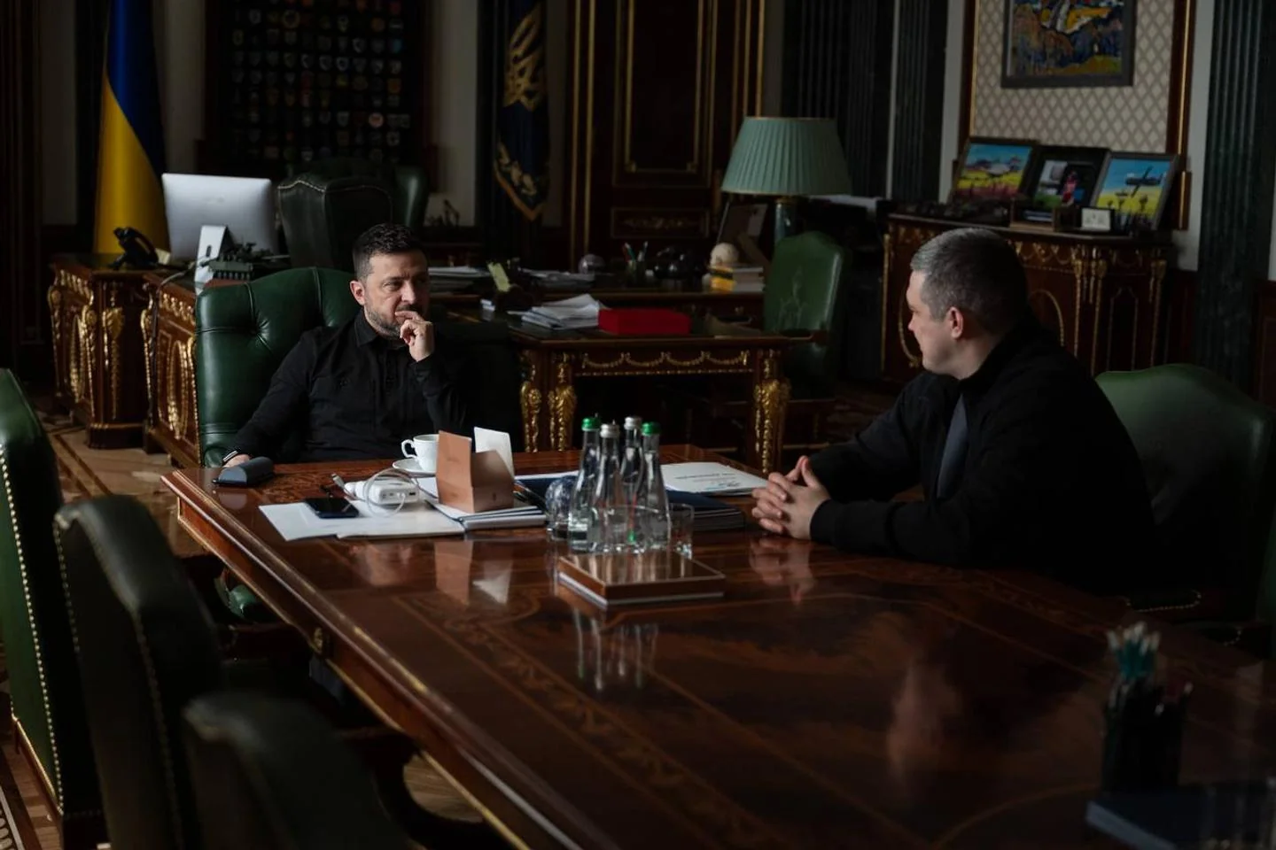 Президент Зеленський обговорює заміну Федорова та проблеми Міноборони в кабінеті