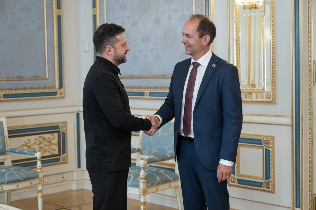 Зеленський і Хмара під час зустрічі щодо посади міністра оборони