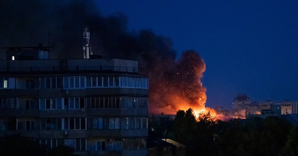 Вибух у багатоповерхівці Києва під час нічної атаки РФ по цивільних обєктах