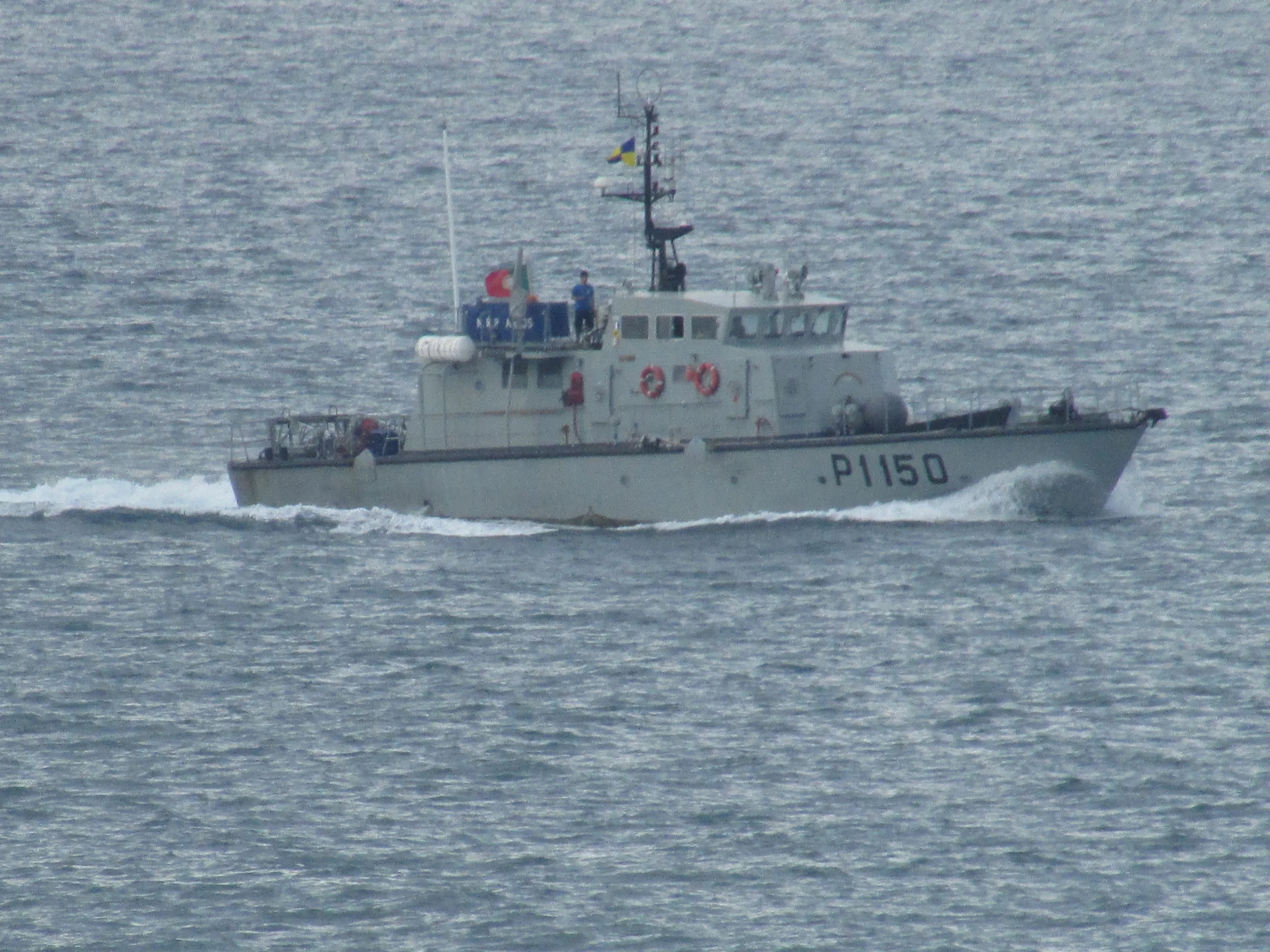 Патрульний корабель ВМС Португалії біля узбережжя Алгарве